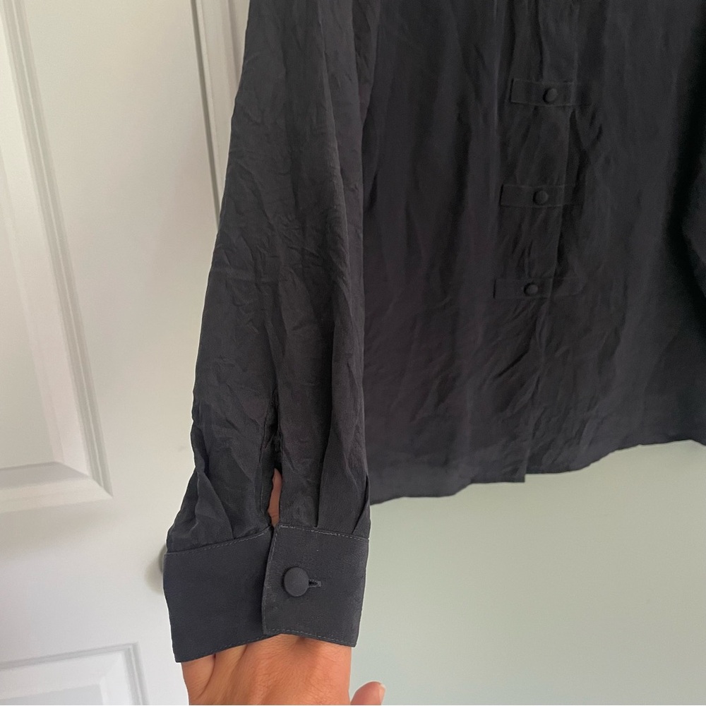 Vintage Jones New York 100% Silk Black Collarless Button Up Shirt Blouse - Picture 4 of 13